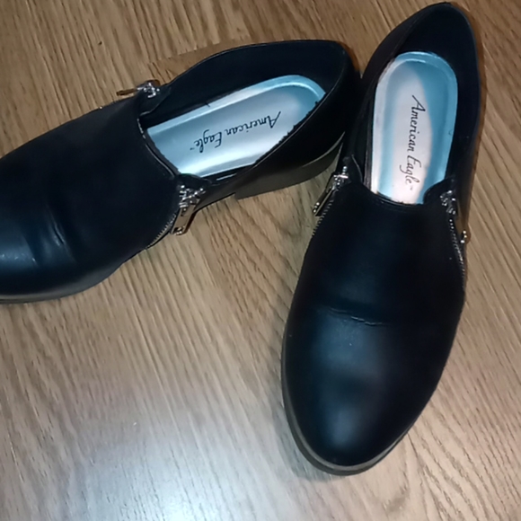 American Eagle - Picture 3 of 3